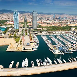 Bateau-hôtel Swan, Barcelone