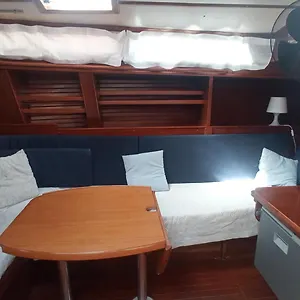  Hotel en barco Barcelona Boat Experience